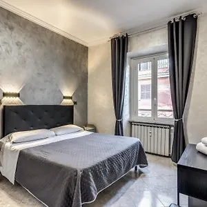 Hotel Planet, Rom
